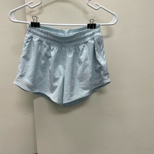 Lululemon Athletica Hottie Hot shorts 2.5